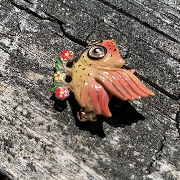 Vintage Owl Pin - Picture 2 of 5